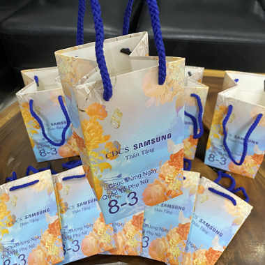 Túi Giấy Quà Tặng 8/3 In Logo CDCS Samsung – Thiết Kế Hoa Văn Sang Trọng
