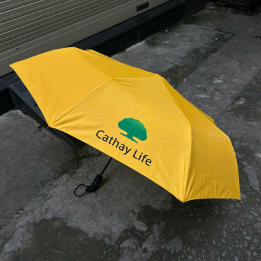 Dù Gấp 3 Quà Tặng Doanh Nghiệp – Tiện Dụng, Bền Bỉ, In Logo Theo Yêu Cầu