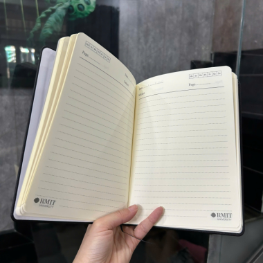 Hộp Quà Tặng Bình Kèm Sổ Kèm Bút Cao Cấp – Sang Trọng & Ý Nghĩa | Quà Tặng Nhanh