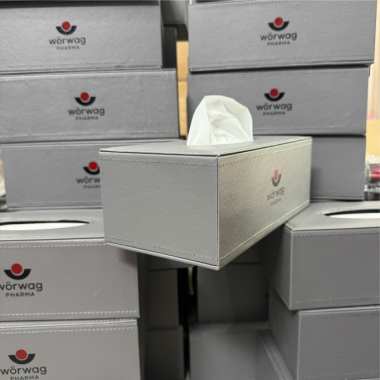 Hộp Khăn Giấy In Logo Theo Yêu Cầu – Quà Tặng Độc Đáo, Giá Tốt