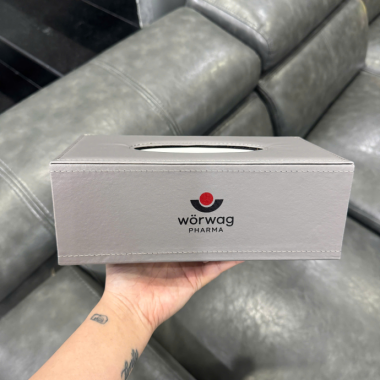 Hộp Khăn Giấy In Logo Theo Yêu Cầu – Quà Tặng Độc Đáo, Giá Tốt