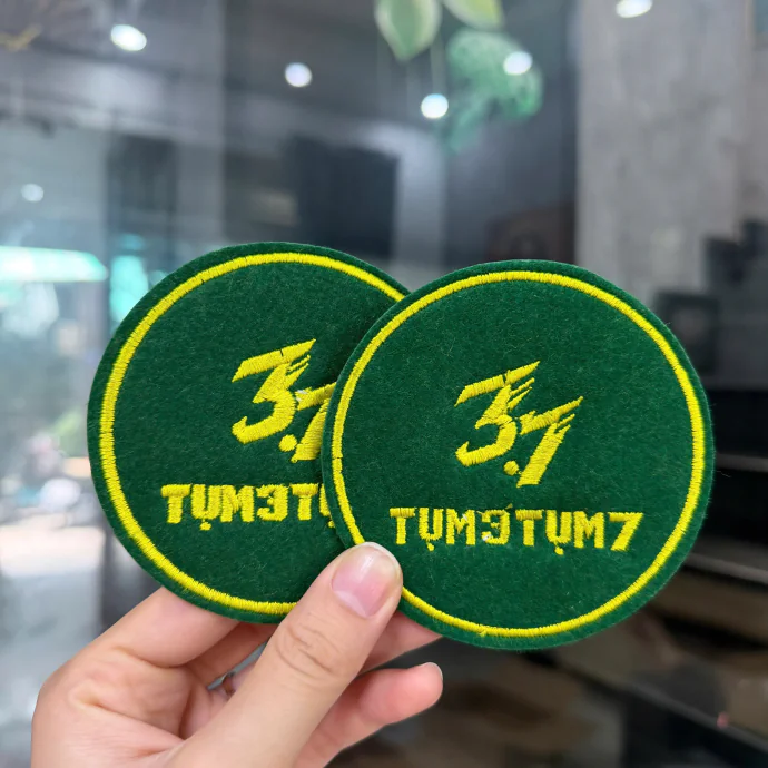 Lót Ly Nỉ Thêu Logo Theo Yêu Cầu – Lót Ly Vải Nỉ In Thêu Logo Doanh Nghiệp