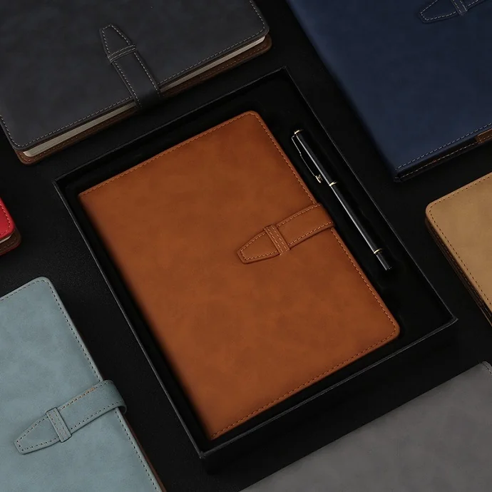 Set Quà Tặng Sổ Da Cao Cấp Màu Nâu Kèm Bút Ký – Hộp Quà Doanh Nghiệp Sang Trọng