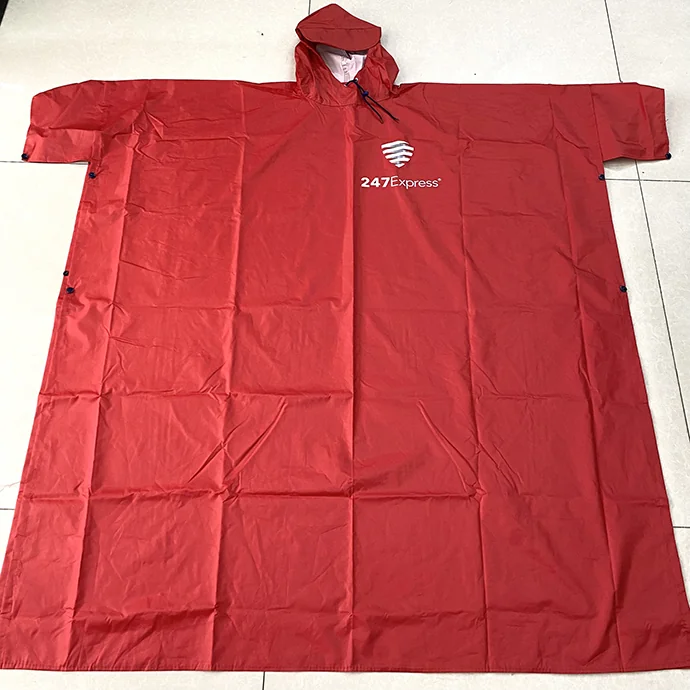 Áo Mưa Doanh Nghiệp Màu Đỏ In Logo 247 Express – Quà Tặng Nhân Viên & Đối Tác Chuyên Nghiệp