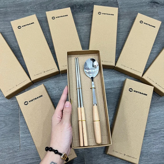 Bộ Muỗng Đũa Inox Cán Gỗ In Logo Doanh Nghiệp