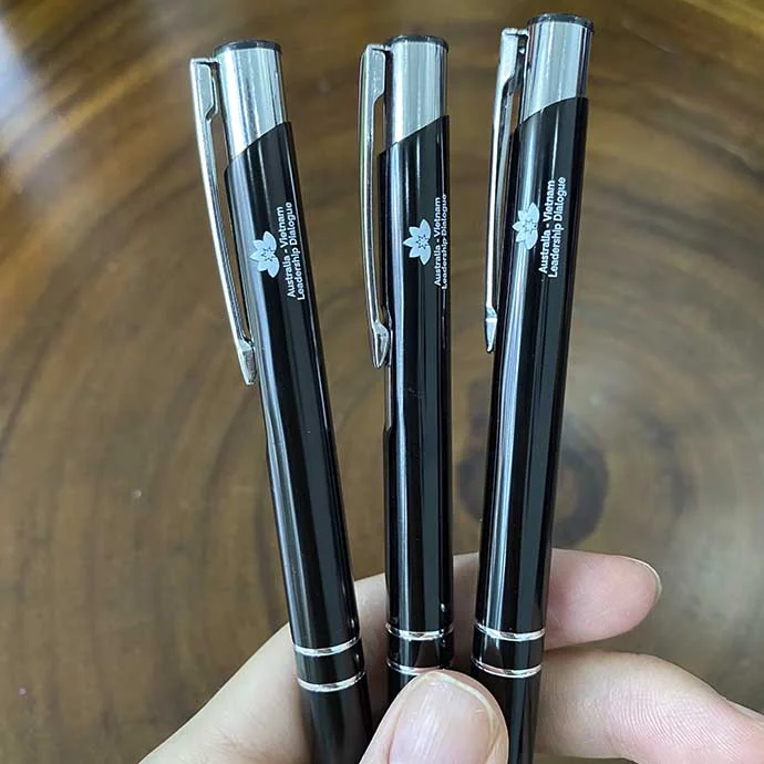 BKL-26 Bút Kim Loại AL-9028 - In/Khắc Logo Theo Yêu Cầu - Bút Kim Loại Nút Bấm Giá Rẻ