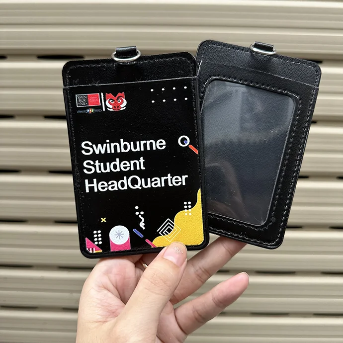 Thẻ sinh viên Swinburne in logo trên chất liệu da PU bền đẹp