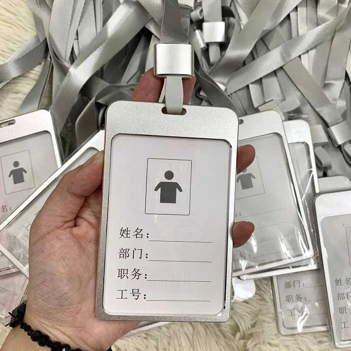 Bộ Dây Đeo Thẻ Màu Bạc Ánh Kim Cao Cấp