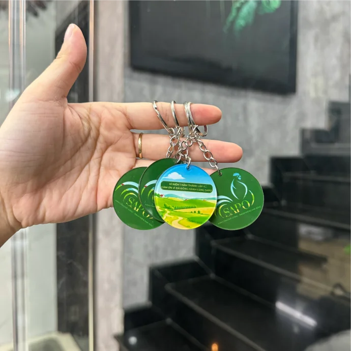 Móc Khóa Mica In Logo Theo Yêu Cầu – Móc Khóa Quảng Cáo Doanh Nghiệp