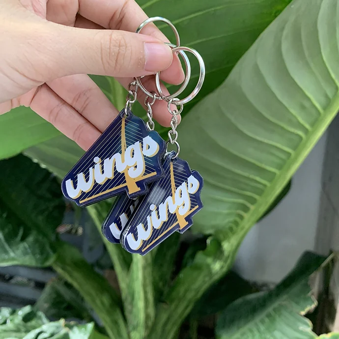 Móc Khóa Acrylic In Logo Wing4 – Móc Khóa Nhựa Dẻo Quà Tặng Doanh Nghiệp