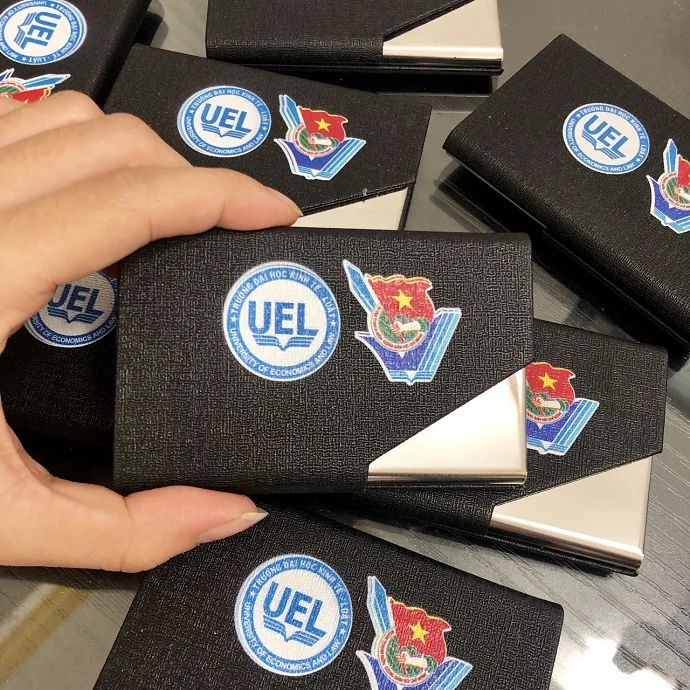 Hộp Đựng Danh Thiếp Màu Đen Viền Kim Loại – Card Holder Cao Cấp