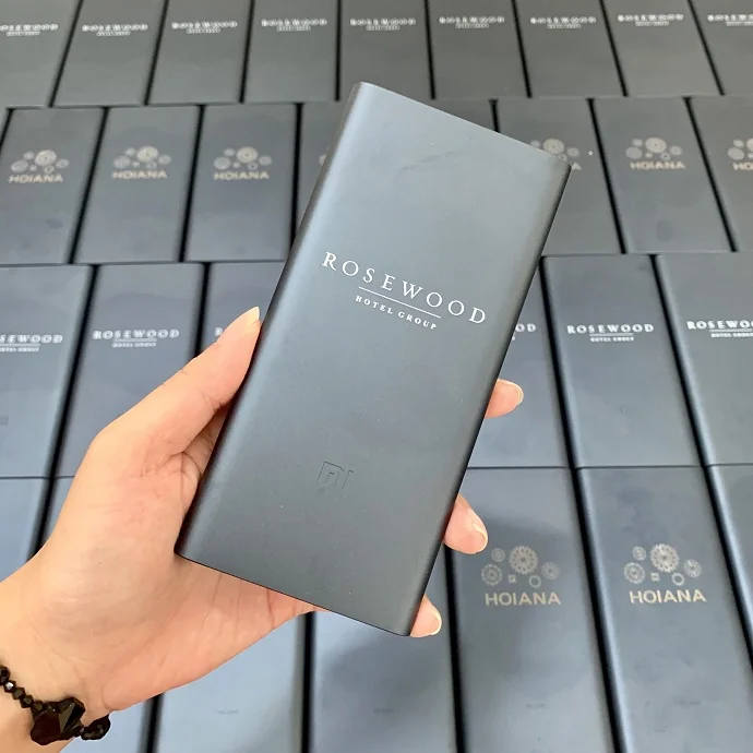 Pin Sạc Dự Phòng Màu Đen – Dung Lượng Cao, Thiết Kế Mỏng Sang Trọng