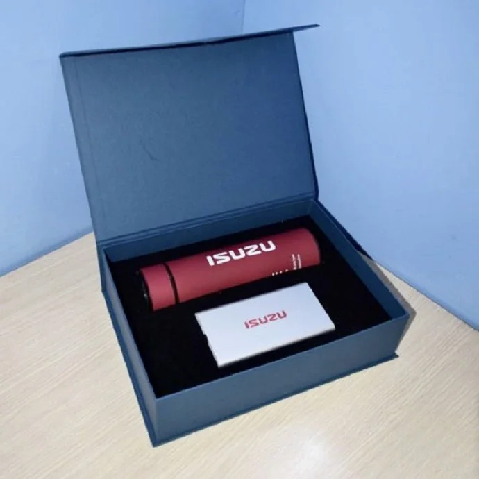 Set Quà Tặng Doanh Nghiệp Bình Giữ Nhiệt In Logo ISUZU – Hộp Quà Cao Cấp
