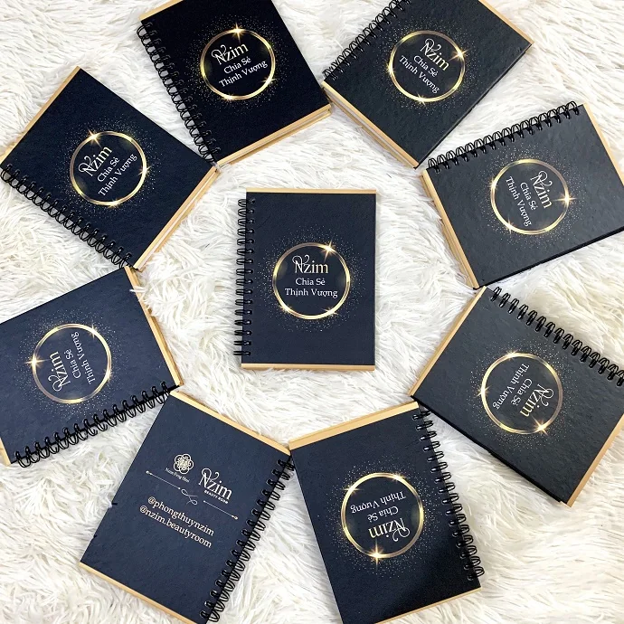 Sổ Tay Bìa Cứng Lò Xo Màu Đen In Theo Yêu Cầu – Quà Tặng Doanh Nghiệp Sang Trọng