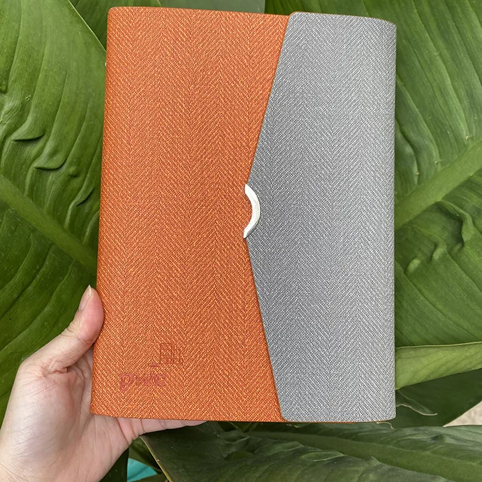 Sổ Vải Bố Cao Cấp Nắp Nam Châm – Sổ Quà Tặng Văn Phòng In Logo Theo Yêu Cầu