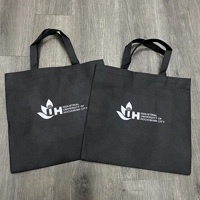 Túi Vải Không Dệt In Logo Đại Học Công Nghiệp - Bền Đẹp, Giá Rẻ