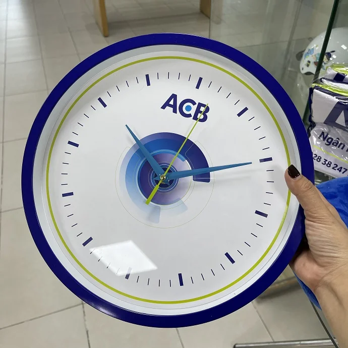 Đồng Hồ Treo Tường In Logo Theo Yêu Cầu – Viền Xanh Hiện Đại