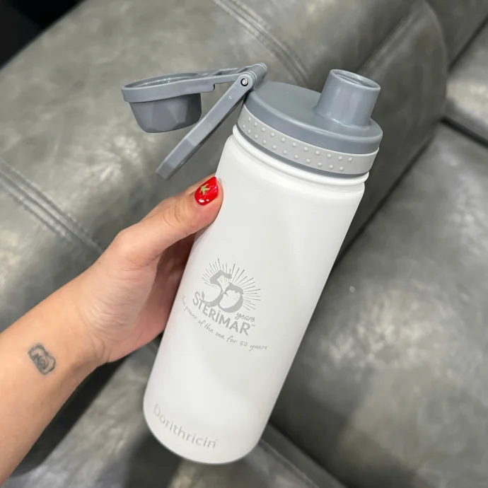 Bình Giữ Nhiệt TYESO Màu Trắng In Logo – Quà Tặng Doanh Nghiệp Hiện Đại, Sang Trọng