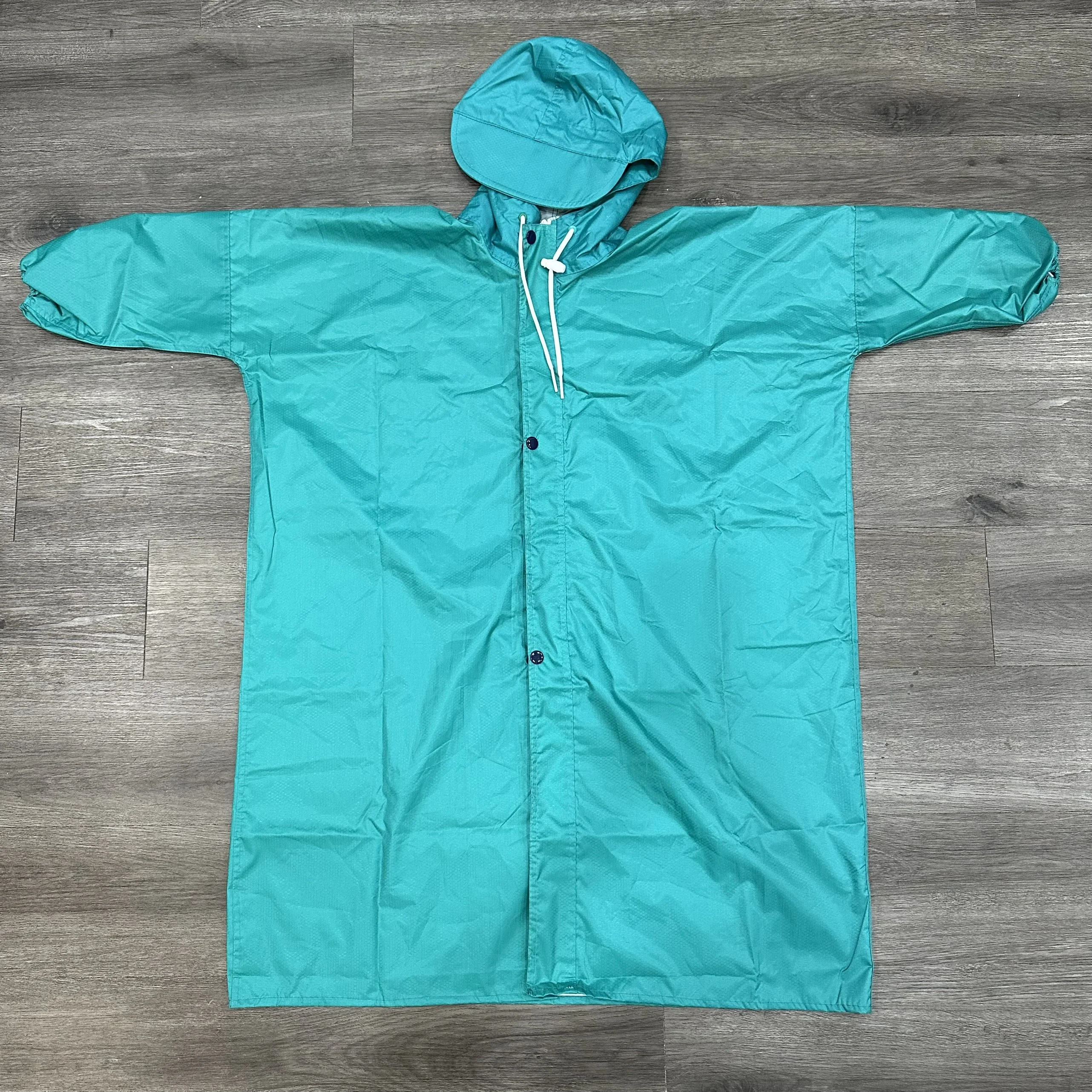 Áo Mưa Trẻ Em Có Mũ – Quà Tặng Doanh Nghiệp In Logo Theo Yêu Cầu