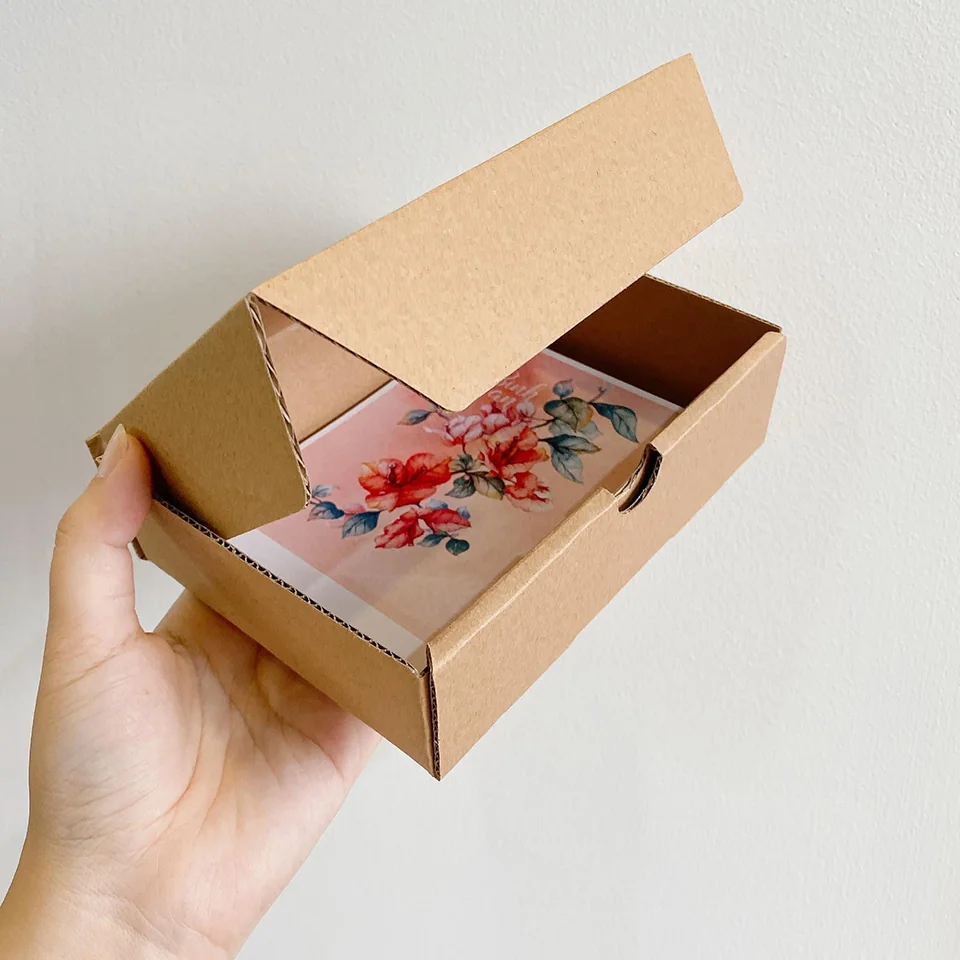 Hộp carton kraft nắp gập nhỏ gọn in logo tiện dụng