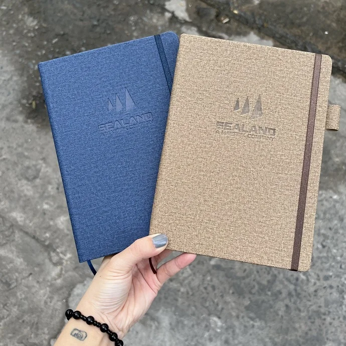 Sổ Tay Bìa Vải In Logo Theo Yêu Cầu – Sổ Bìa Bố Cao Cấp Làm Quà Tặng Doanh Nghiệp