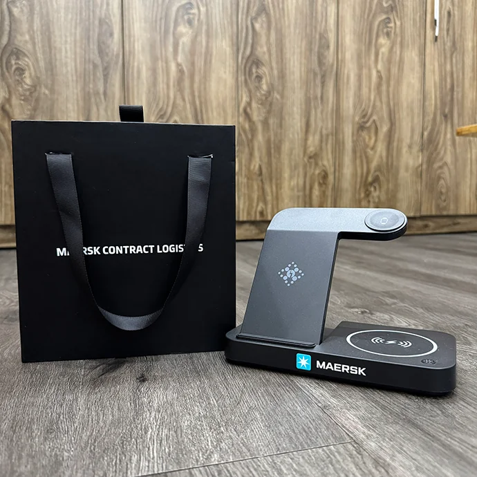 Bộ Quà Tặng Sạc Không Dây In Logo Theo Yêu Cầu - Quà Tặng Công Nghệ Cao Cấp