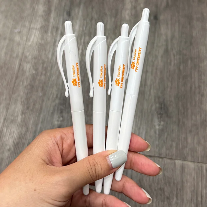Bút Bi Nhựa In Logo Theo Yêu Cầu - Quà Tặng Doanh Nghiệp | Quà Tặng Nhanh