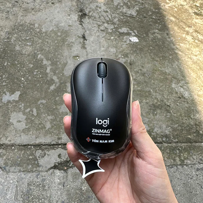 Chuột Logitech In Logo Theo Yêu Cầu - Quà Tặng Doanh Nghiệp Cao Cấp