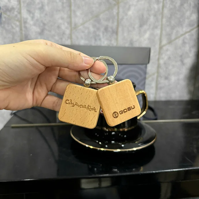 Móc Khóa Gỗ In Logo Theo Yêu Cầu - Quà Tặng Doanh Nghiệp Độc Đáo