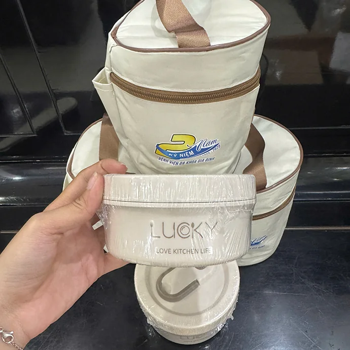 Bộ Cơm Kèm Túi Giữ Nhiệt In Logo - Quà Tặng Doanh Nghiệp Giá Tốt