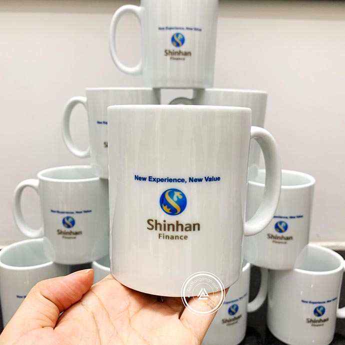 LY SỨ CHUYỂN NHIỆT IN LOGO SHINHAN