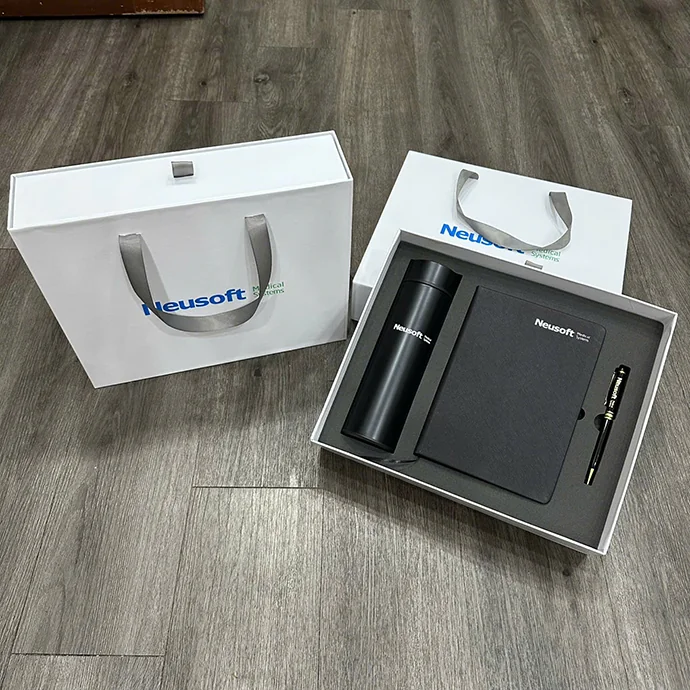 Bộ Quà Tặng Doanh Nghiệp – Bình Nước, Bút Bi, Sổ Tay In Logo