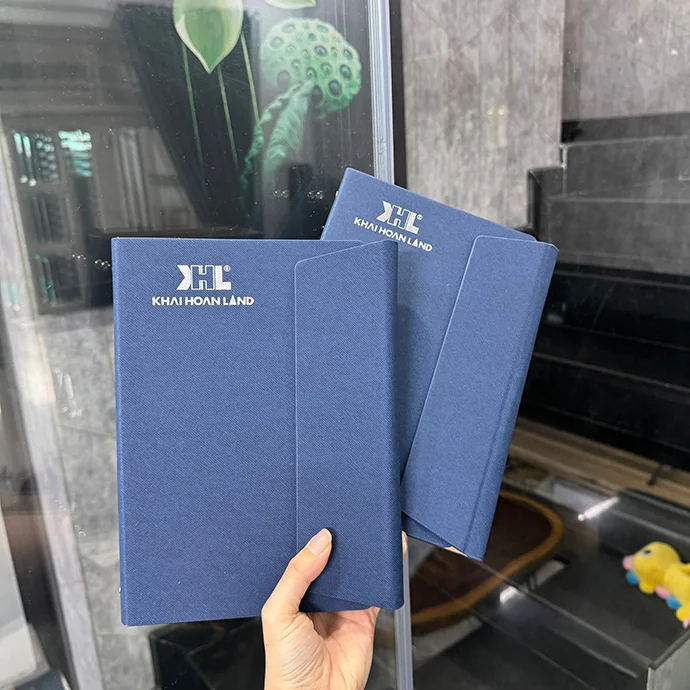 Sổ Bìa Còng Cao Cấp In Logo Theo Yêu Cầu – Quà Tặng Sang Trọng Cho Doanh Nghiệp