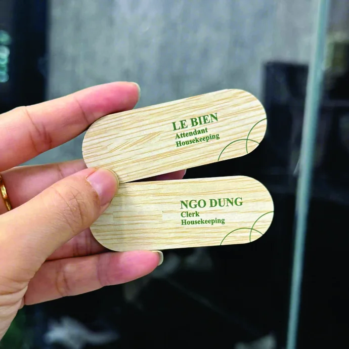 Bảng Tên Nhân Viên In Logo - Thẻ Tên Cài Áo Giá Rẻ