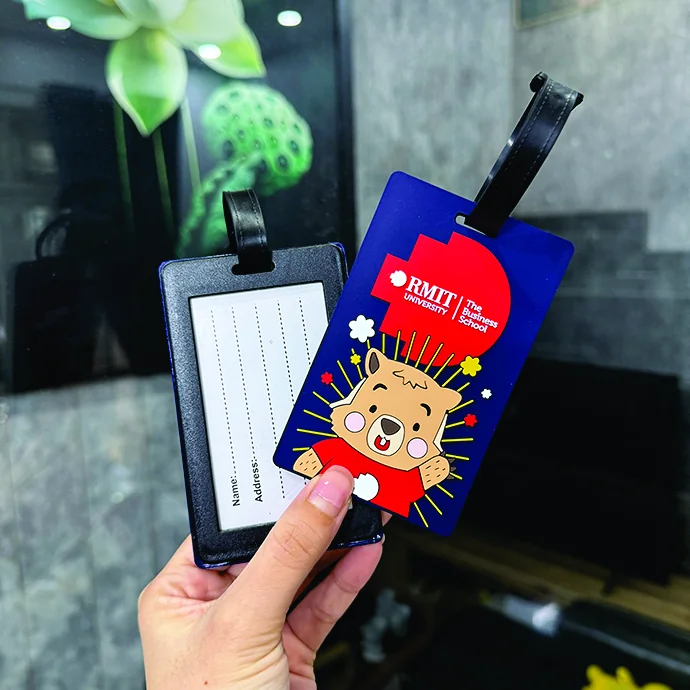 Tag Hành Lý Nhựa In Logo – Thẻ Gắn Vali Du Lịch Cao Cấp