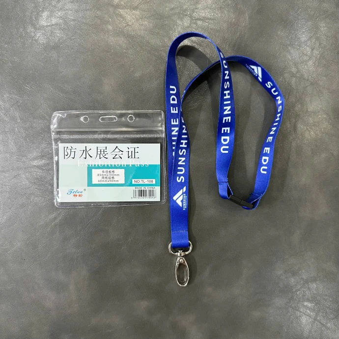 Dây Đeo Thẻ Satin In Logo Kèm Bao Thẻ – SUNSHINE EDU – Quà Tặng Sự Kiện