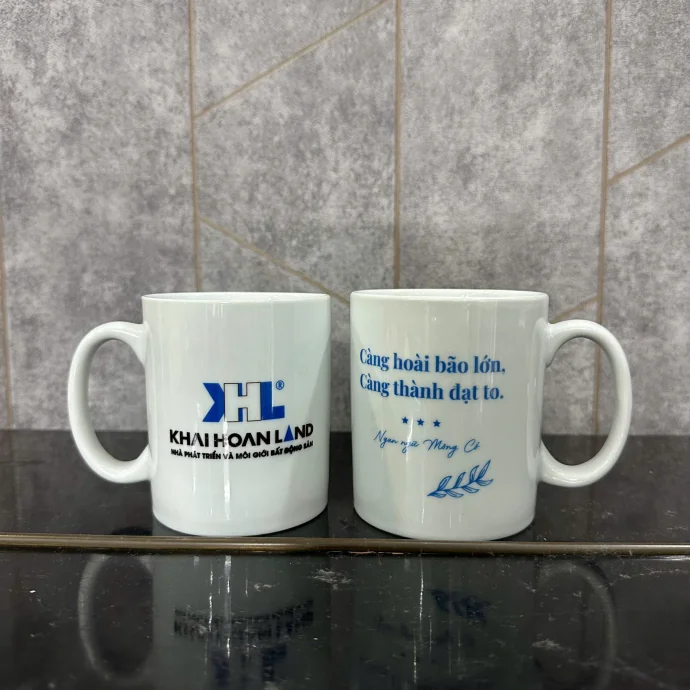 Ly sứ trắng in logo theo yêu cầu làm quà tặng doanh nghiệp