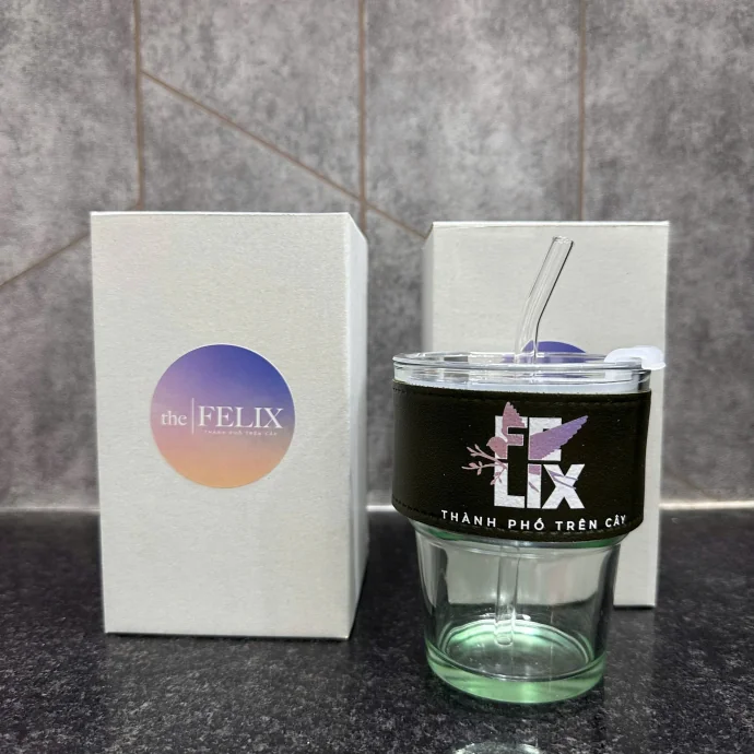 Ly Thủy Tinh 350ml Kèm Ống Hút & Bao Tay Da – In Logo Theo Yêu Cầu