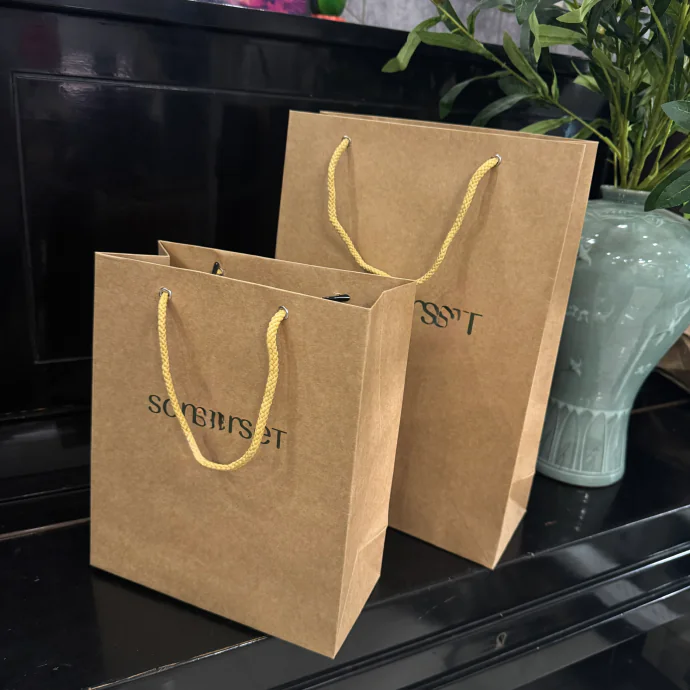 Túi Giấy Kraft Giá Rẻ – In Logo Theo Yêu Cầu