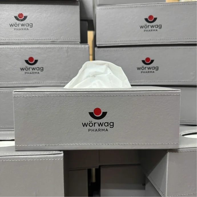 Hộp Khăn Giấy In Logo Theo Yêu Cầu – Quà Tặng Độc Đáo, Giá Tốt